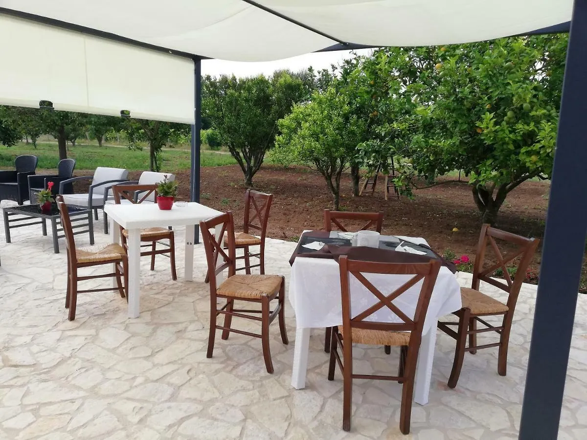 B&B Fiori Di Pesco Fertilia 2*,  Italien